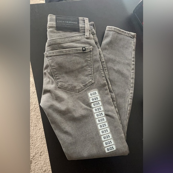 Lucky Brand grey and black jeans. Mid rise super skinny Ava - Picture 2 of 4